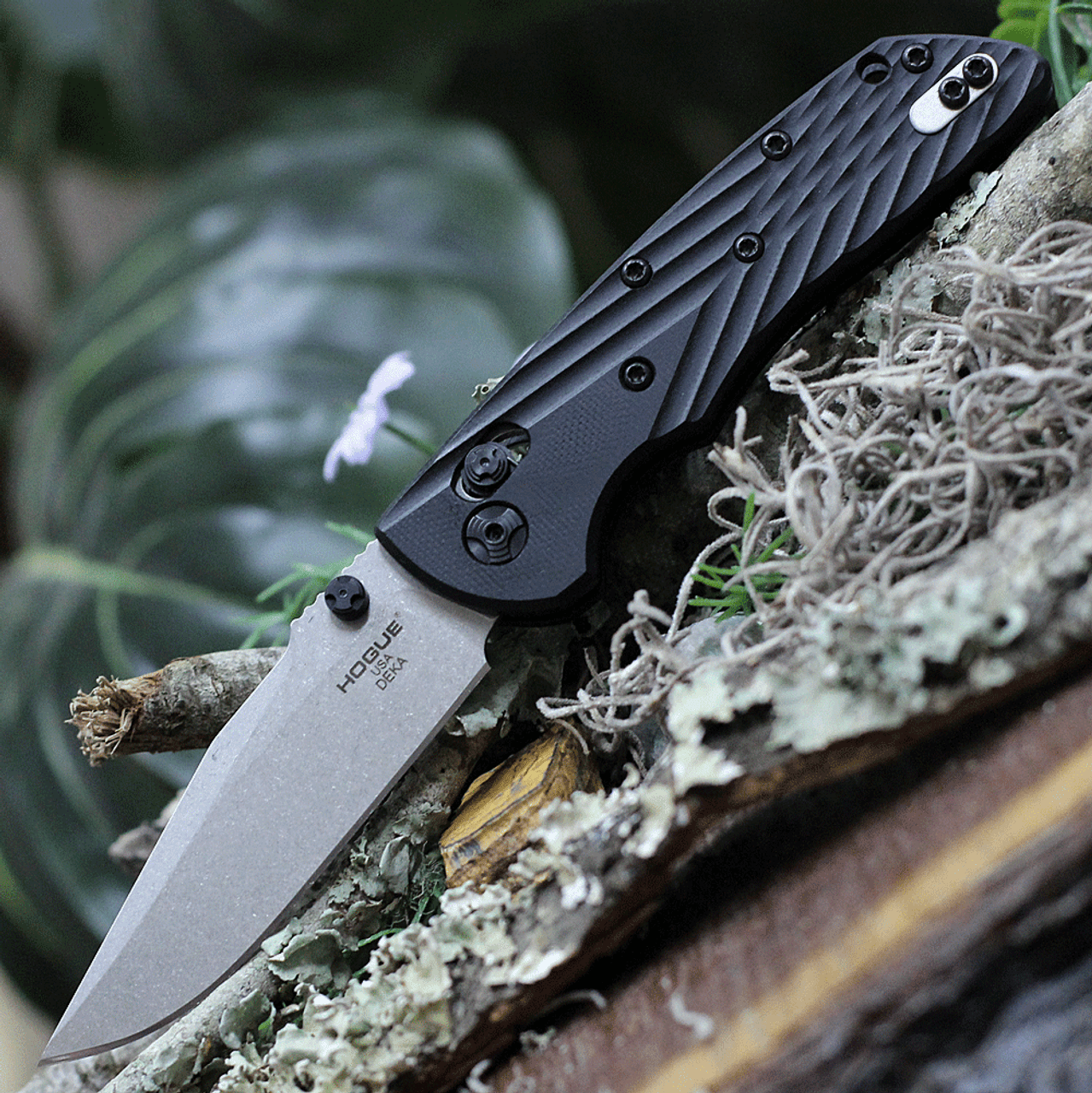 What EDC Knife Should Backpackers Carry?